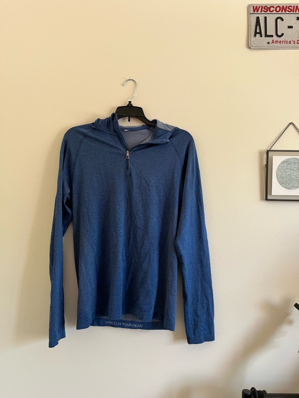 lululemon athletica Men's Long Sleeve Half-Zip Top